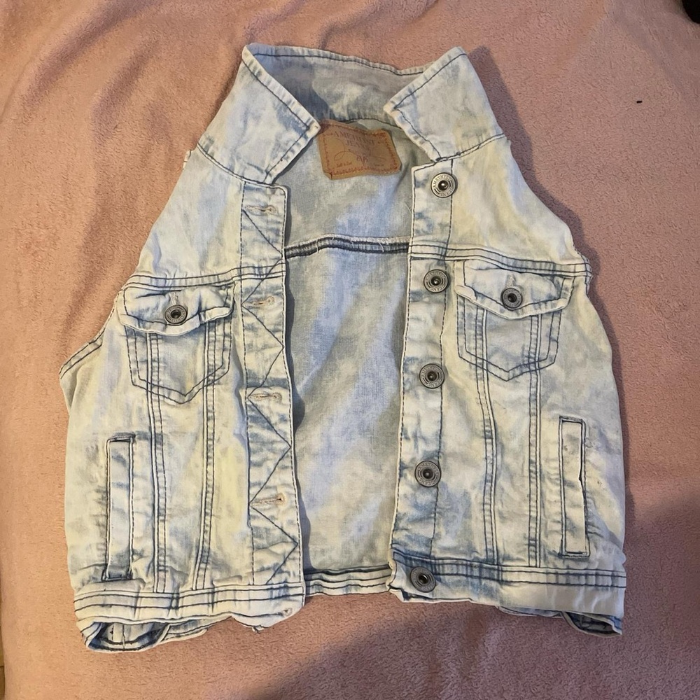 Amethyst Jeans Light Blue Vest